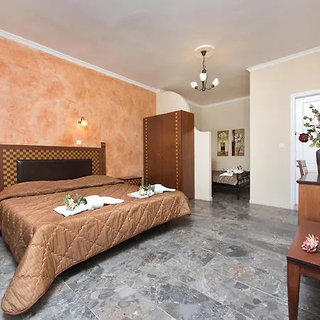 Apartmanhotel Mouse Island 3*