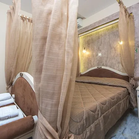 Apartmanhotel Mouse Island 3*