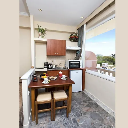 Apartmanhotel Mouse Island 3*
